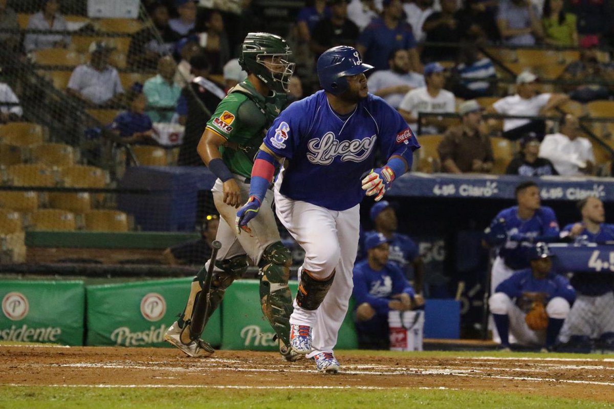 Licey sigue en la cima en el todos contra todos con rally grande