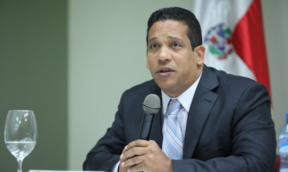 Carlos Pimentel, director general de Compras y Contrataciones