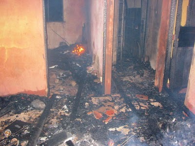 Vivienda incendiada en Santo Domingo Oeste