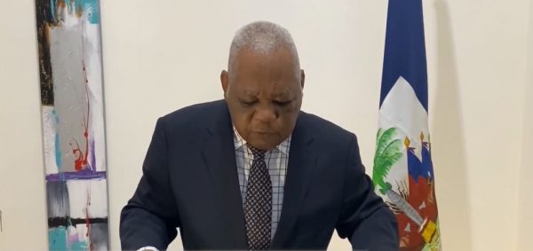 Joseph Mécène Jean Louis, presidente nombrado por la oposición haitiana