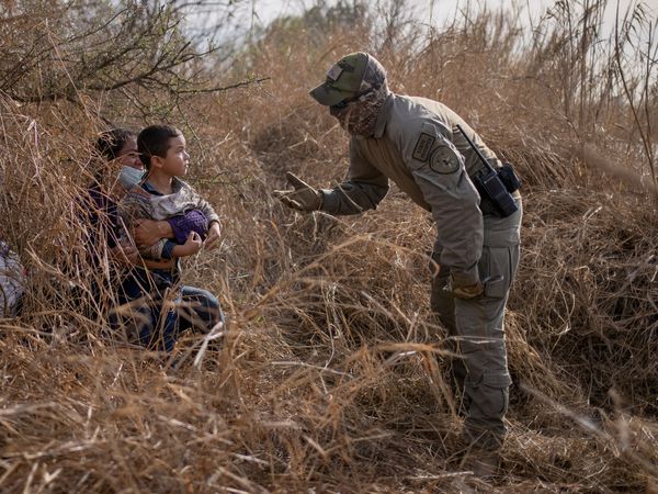 MIGRANTES