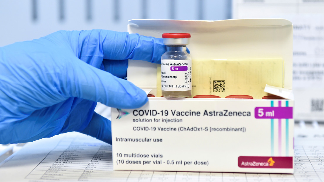 Investigadores afirman que vacuna AstraZeneca puede causar trombosis en casos "raros"