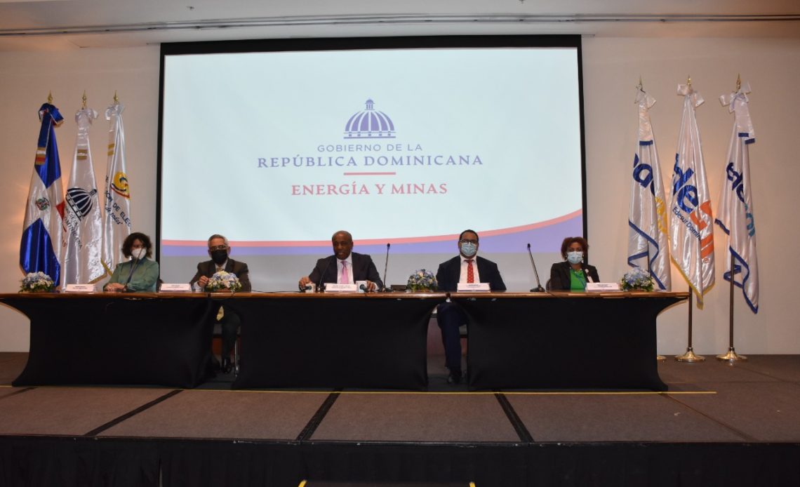 Comité de Licitación, presidido por el ministro de Energía y Minas