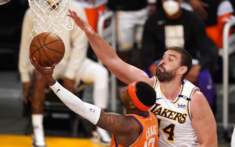 Los Lakers en alerta por derrota ante Suns y lesión de Davis