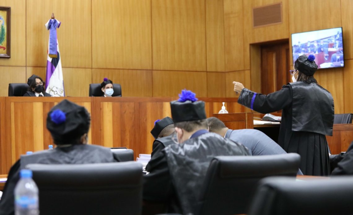 thumbnail_La fiscal Mirna Ortiz en el juicio de fondo del Caso Odebrecht