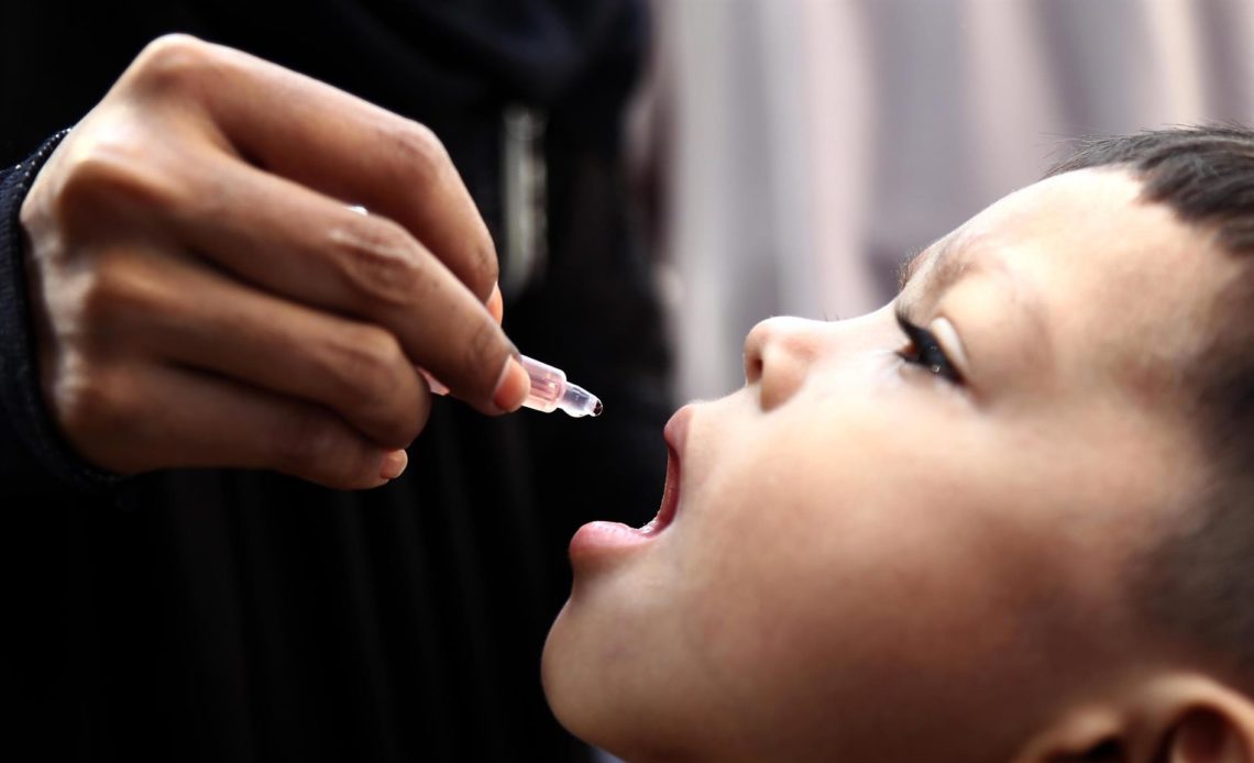 La pandemia frena la vacunación infantil, afectando a 23 millones de niños, según OMS
