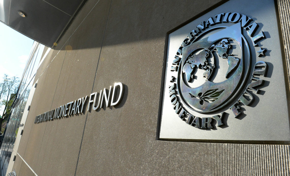 FMI aprueba aumento de su capacidad de crédito a países más pobres