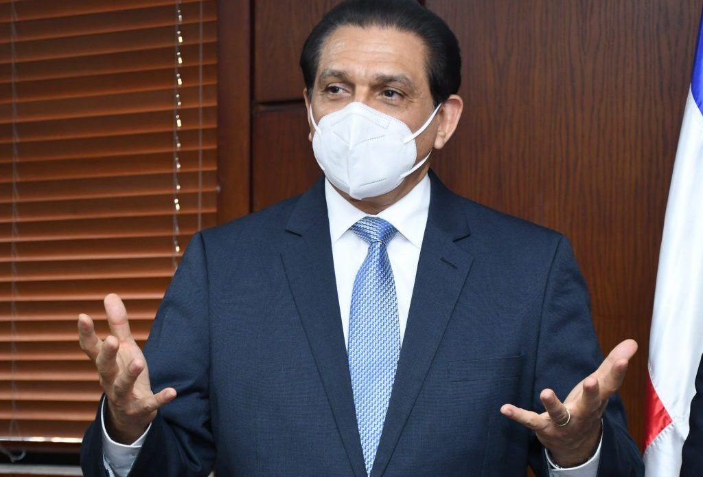 Ministro de Salud Pública reacciona ante la "Caravana del Teteo" en SFM y advierte sobre nuevos contagios