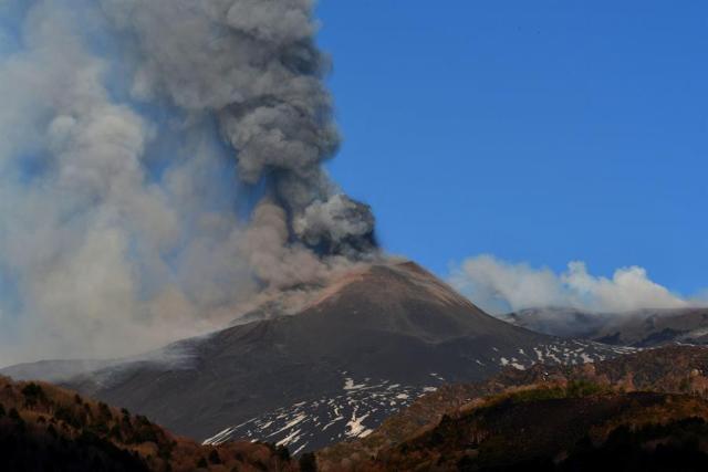 El más alto volcán europeo, el Etna, creció y ahora mide 3.357 metros