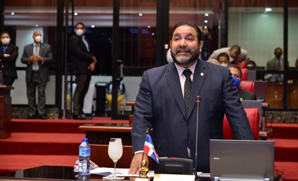 Senador Rogelio Genao volverá a introducir el mismo proyecto de modificación al Código Penal