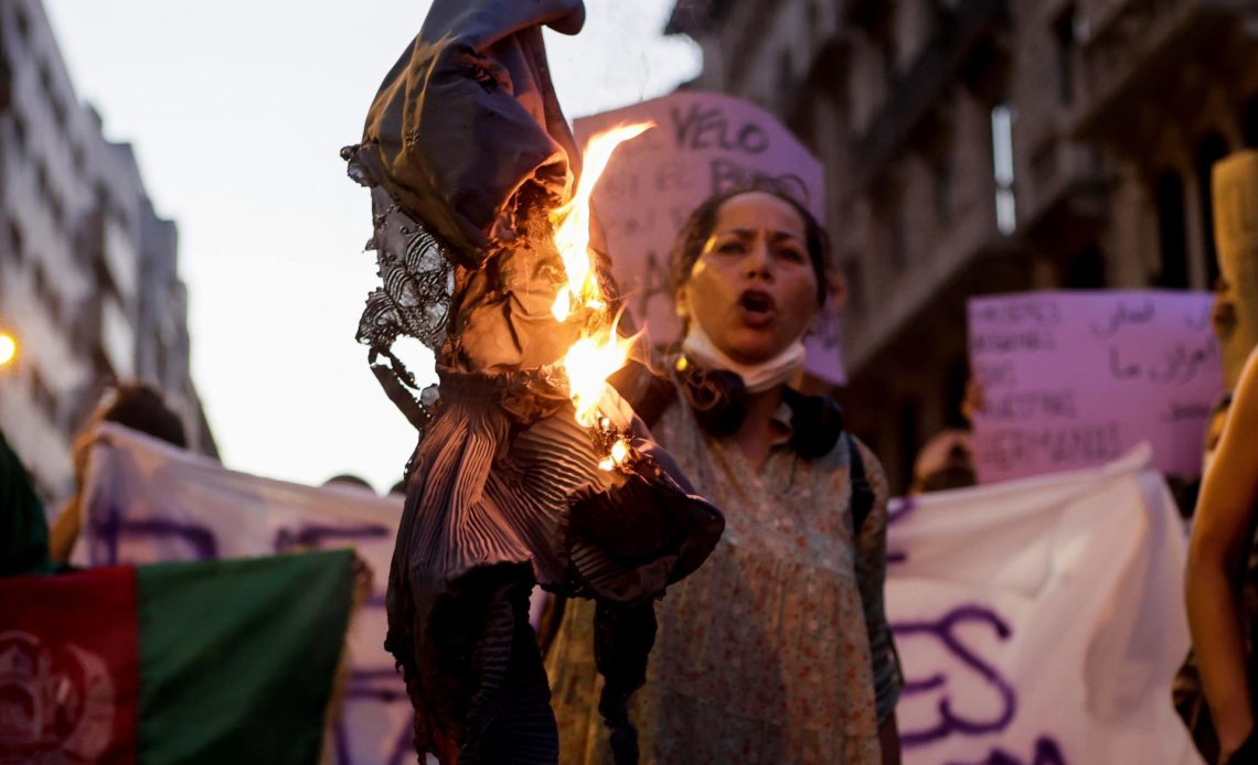 Feministas piden en Barcelona respuesta internacional para mujeres afganas