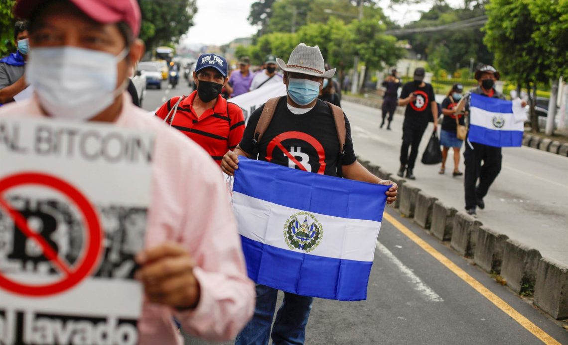 Organizaciones sociales salvadoreñas insisten en la derogación de la Ley Bitcóin