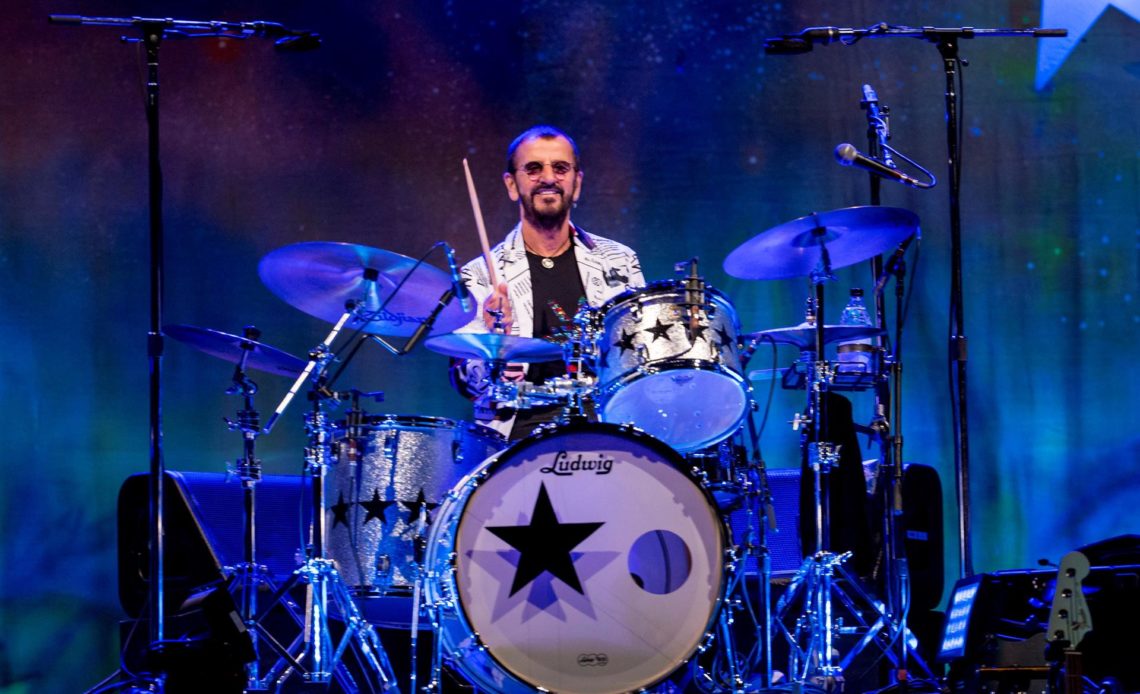 Ringo Starr lanzará un EP titulado "Change The World" el 24 de septiembre