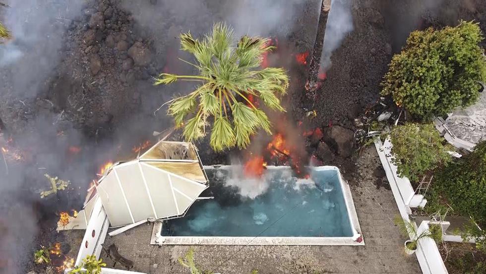 La lava del volcán de las Canarias pierde velocidad, pero mantiene su capacidad destructiva
