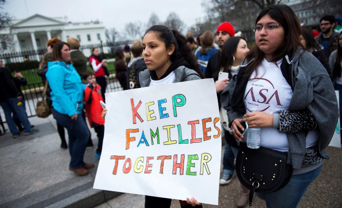 Cientos de manifestantes reclaman a Biden una reforma migratoria ahora