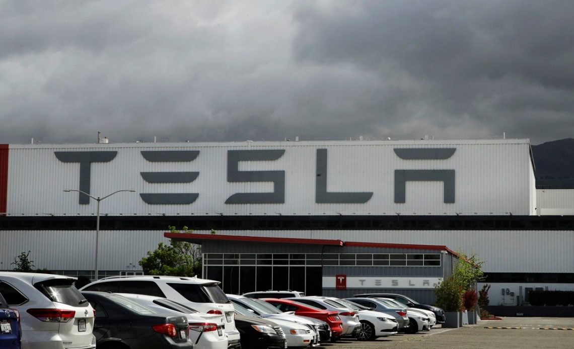 Elon Musk anuncia que Tesla trasladará su sede principal a Texas