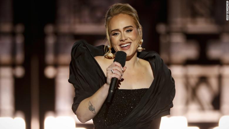 Adele regresa con nueva fuerza en su álbum "30"