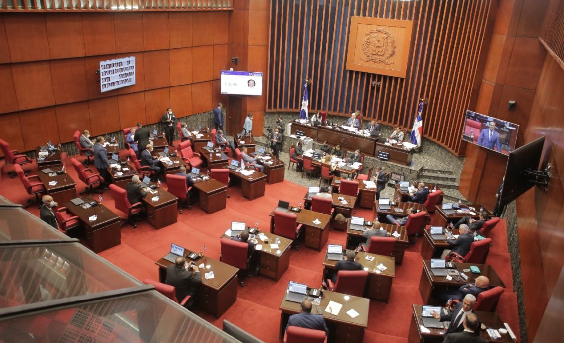 Senado aprueba en segunda lectura proyecto de Ley que regula el DNI