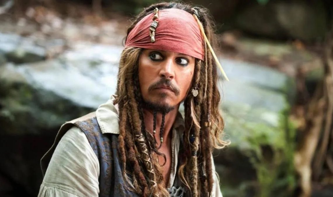 Disney retiró a Depp de "Piratas del Caribe" por acusaciones de abuso, dice su exagente