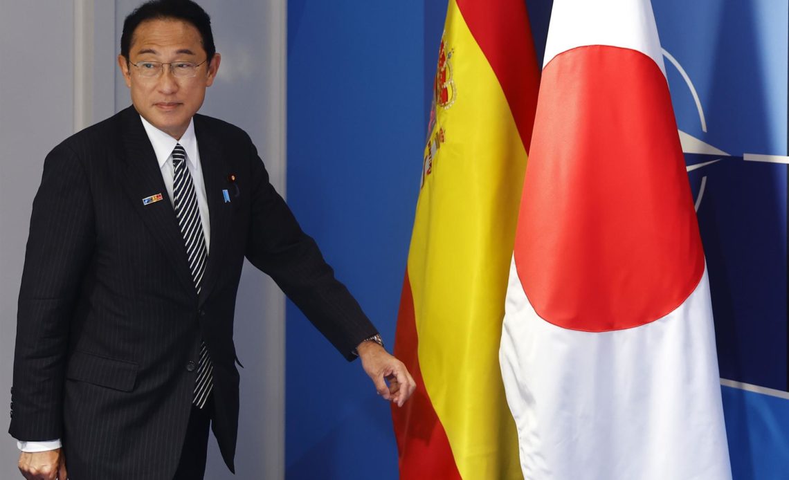 Japón califica de "preocupante" la estrecha relación entre Rusia y China