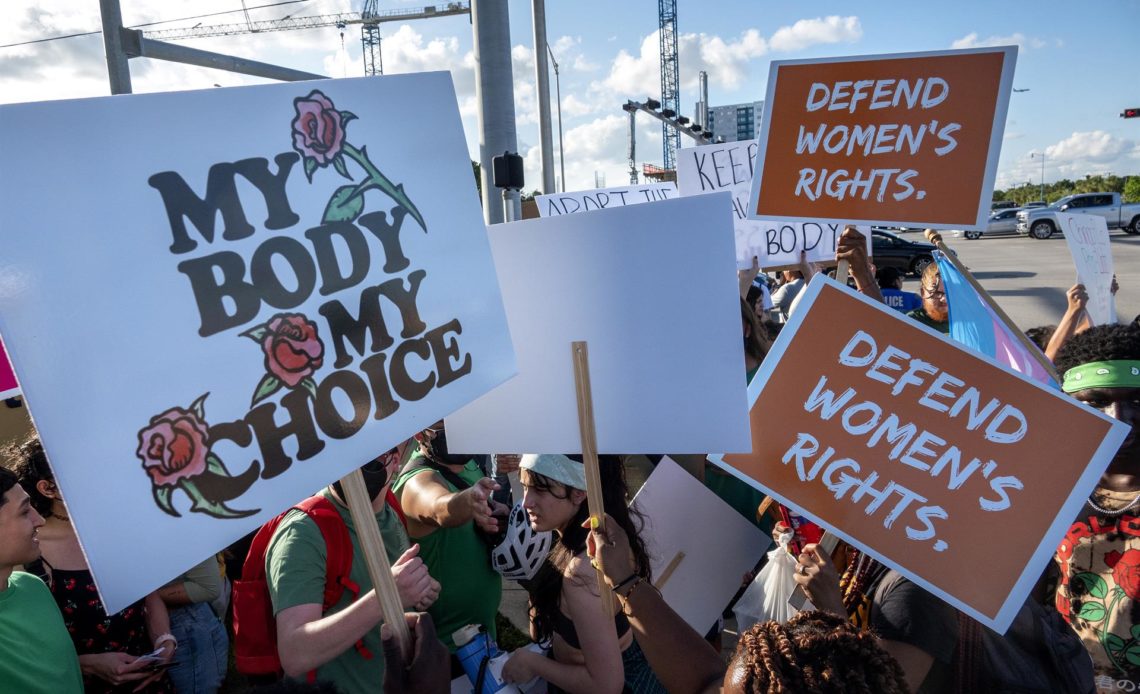 En Texas se restaura una ley de 1925 que prohíbe el aborto