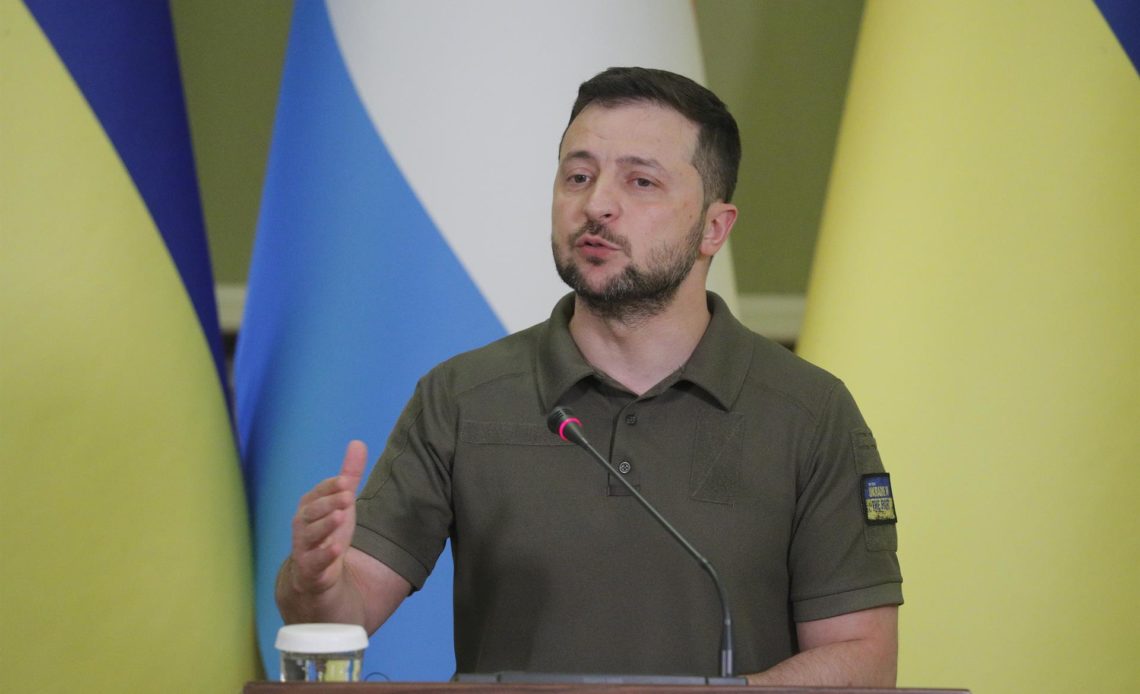 Zelenski: "si dejamos las armas, Ucrania dejará de existir"