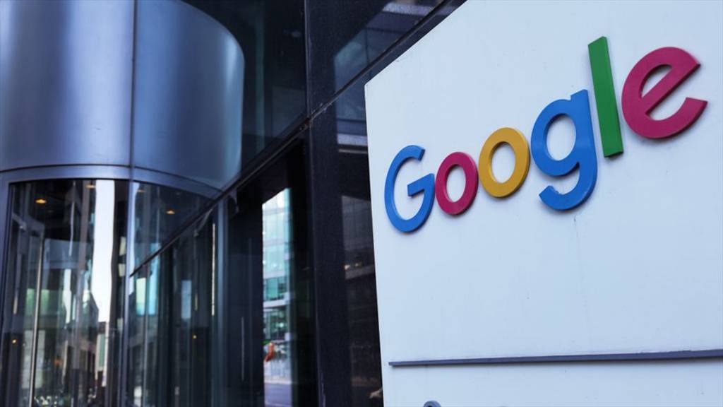Google recibe multa millonaria de Rusia por no eliminar "contenidos prohibidos"
