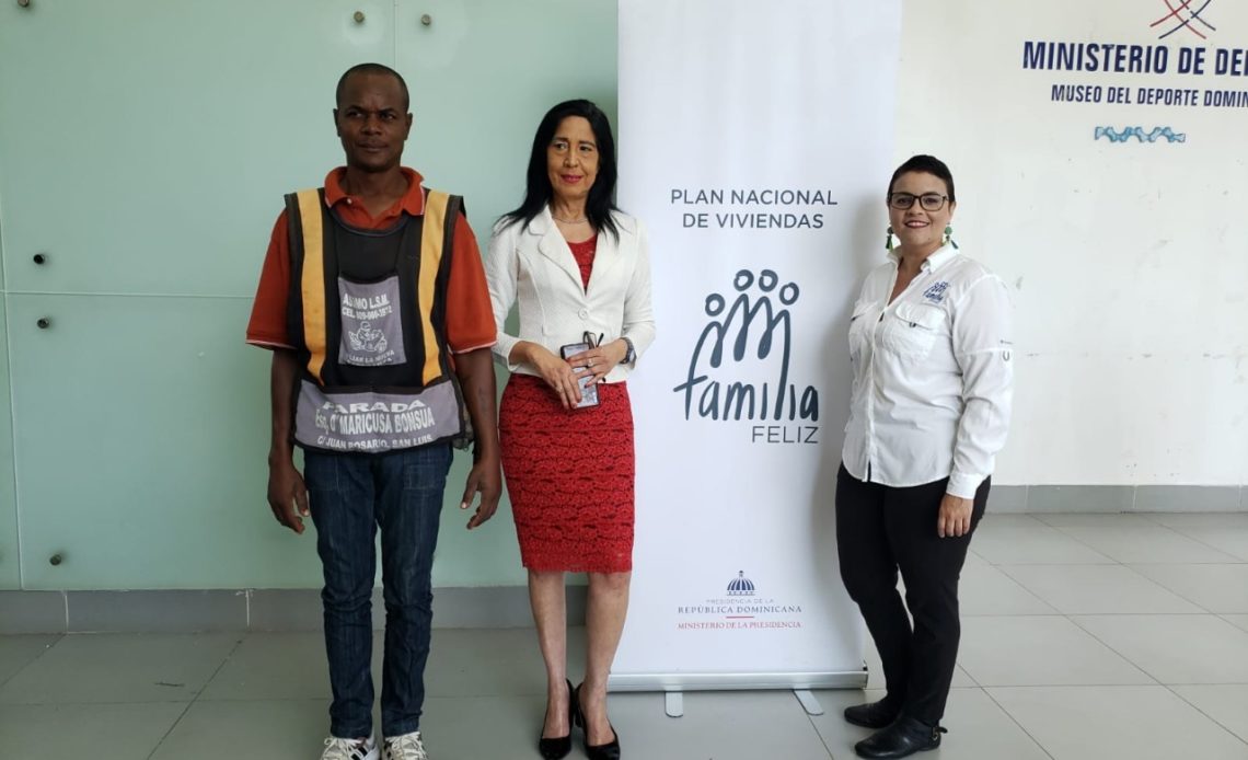 Mototaxistas inician proceso de bancarización para optar por vivienda del Plan Nacional Familia Feliz