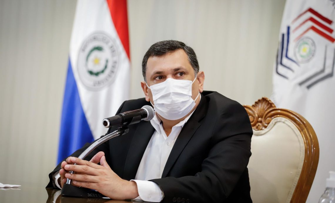 Gobierno paraguayo ordena intervención de cárcel tras fuga de 35 reos