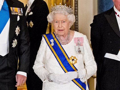 Presentan acusación contra hombre que intentó "herir o alarmar" a reina Isabel II
