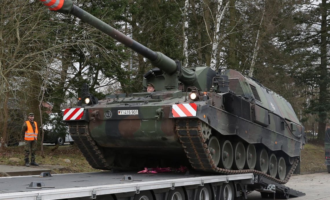 Alemania suministrará a Ucrania otros cuatro obuses blindados