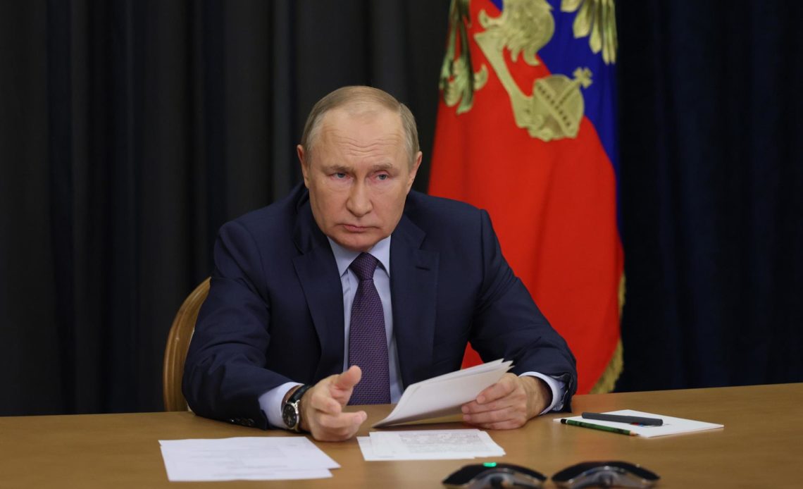 Londres advierte a Putin de "severas consecuencias" si usa armas nucleares