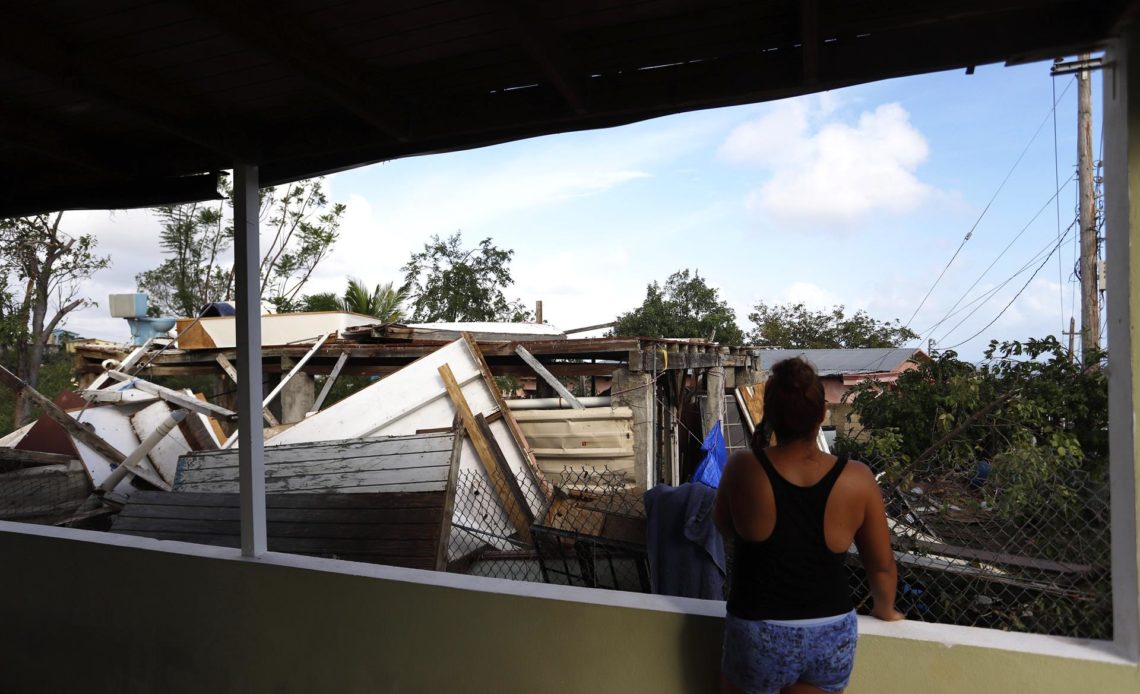 Cientos de miles de puertorriqueños seguirán sin luz esta semana tras Fiona
