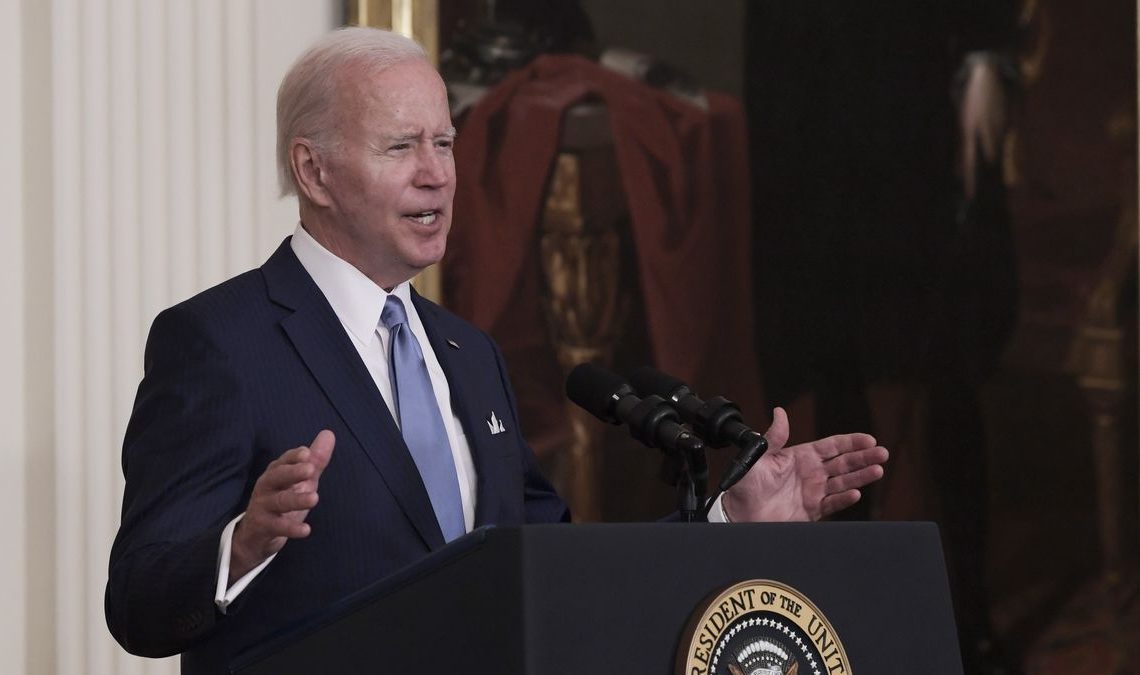 Biden sustituye a su asesora climática por un exconsejero de Obama