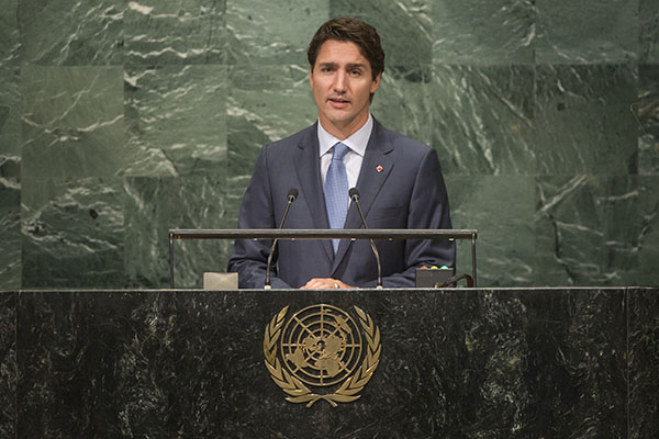 El primer ministro canadiense, Justin Trudeau, aseguró este miércoles al presidente de Ucrania, Volodímir Zelenski, que nunca reconocerá los "referendos" celebrados en cuatro regiones ucranianas ni su anexión a Rusia.