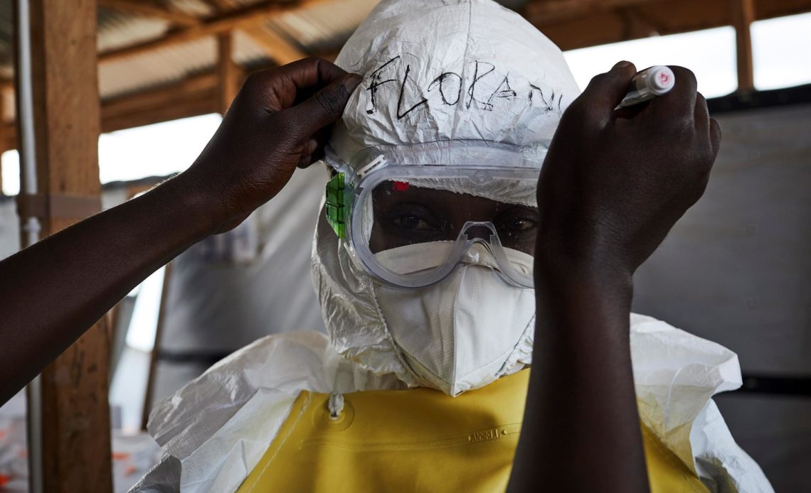 Al menos 10 muertes confirmadas y 20 probables en Uganda por brote de ébola