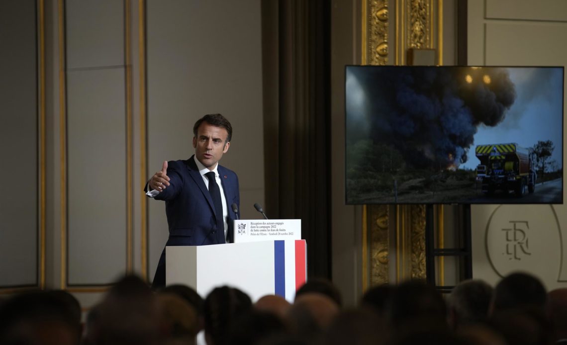 Macron pondrá 150 millones más para luchar contra el fuego en 2023