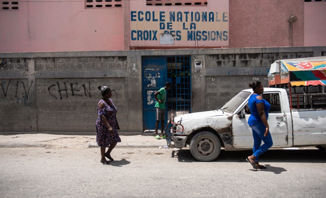 Escuelas haitianas continúan cerradas pese a inicio de docencias