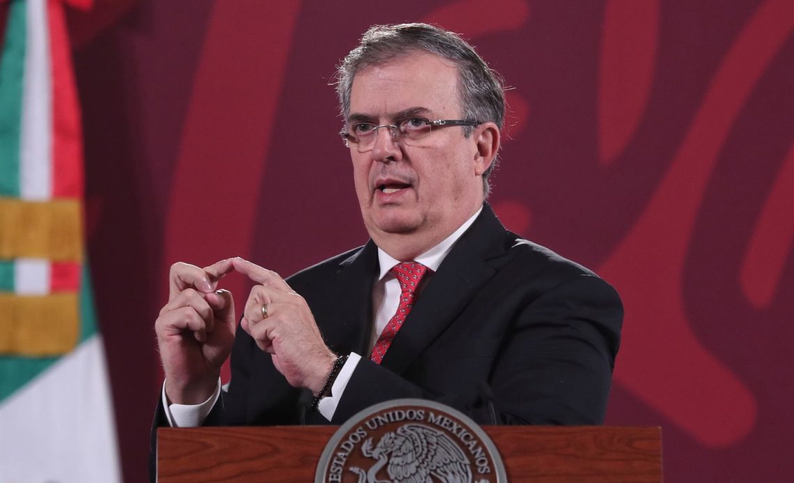 El canciller mexicano, Marcelo Ebrard, afirmó este jueves que México "es el país que da más refugio" en medio de la crisis humanitaria de los migrantes venezolanos, quienes desde la semana pasada afrontan la expulsión inmediata de EE.UU. bajo el Título 42.