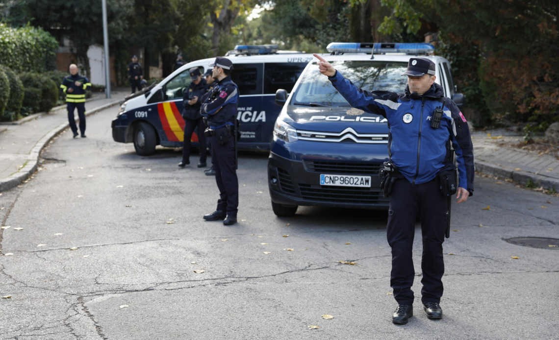 Un herido por un artefacto explosivo en la Embajada de Ucrania en Madrid