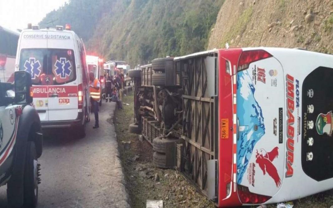 Diez heridos en accidente de tráfico en la capital ecuatoriana