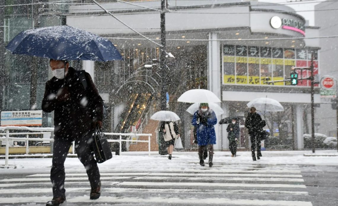 De Japón a Suiza, bajo frío extremo: otra de las caras de la crisis climática