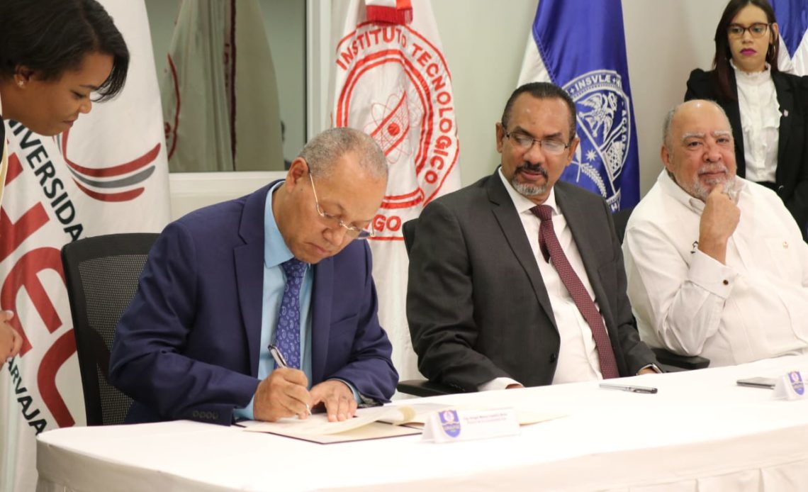 Universidades firman acuerdo para desarrollo de investigación y tratamiento del Sargazo