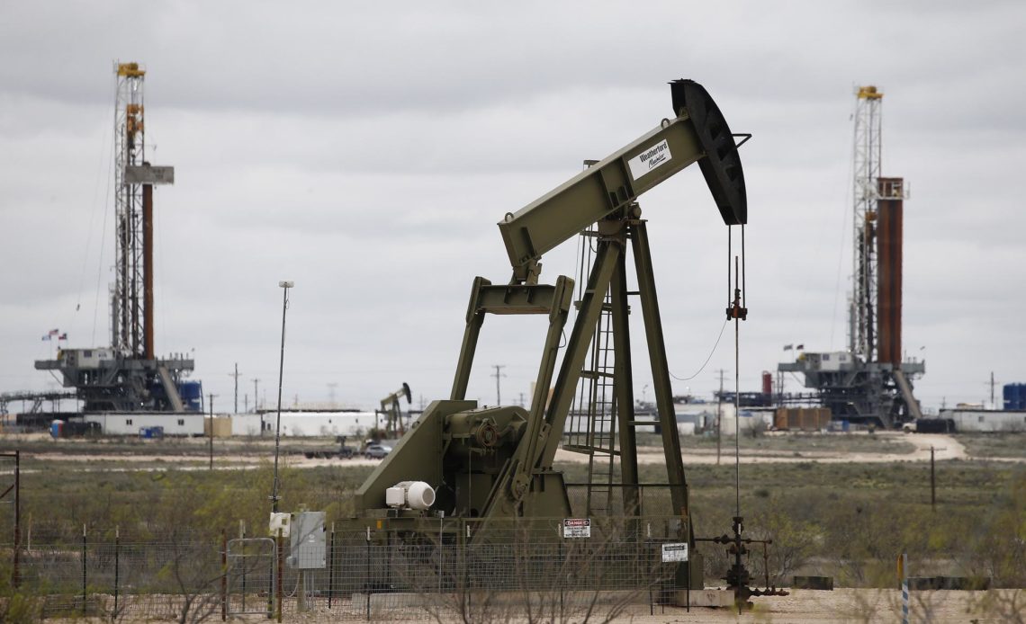 Petróleo de Texas abre con bajada del 0.99 %, hasta los 68.68 dólares el barril