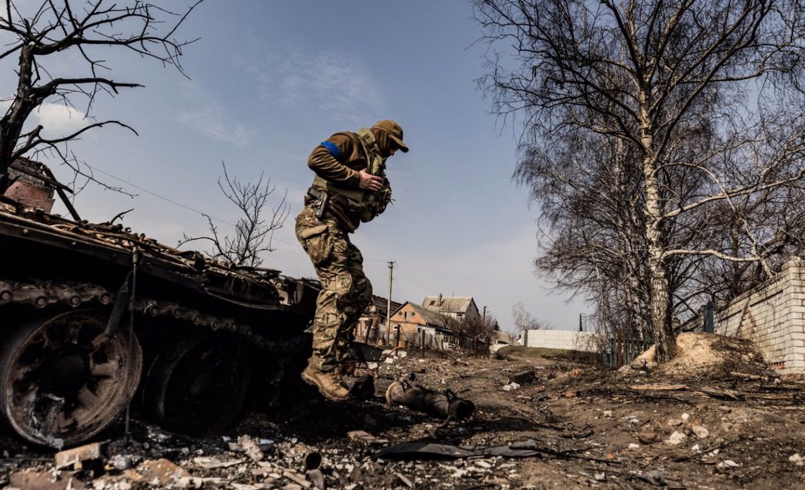 Ucrania se recupera de ataque ruso y restablece electricidad