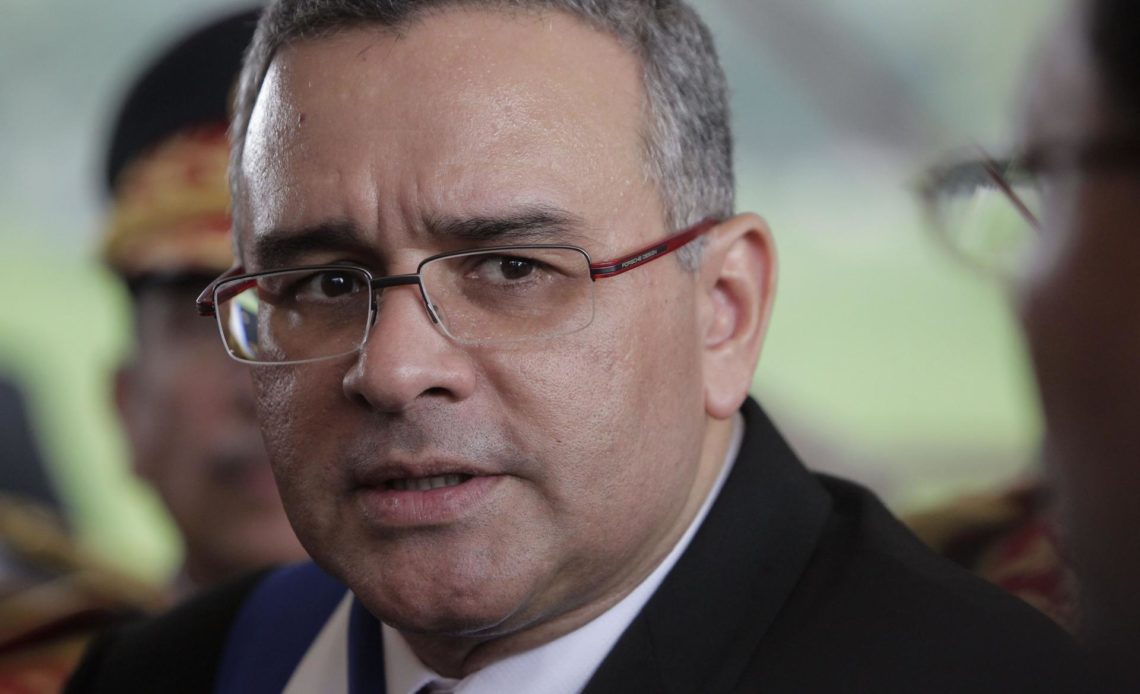 Expresidente salvadoreño Funes es condenado a 14 años de cárcel por tregua de pandillas