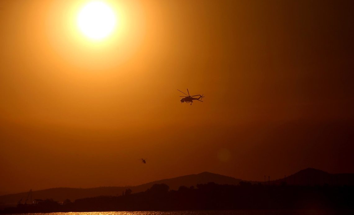 Grecia registra 122 incendios, con rebrotes en los principales frentes