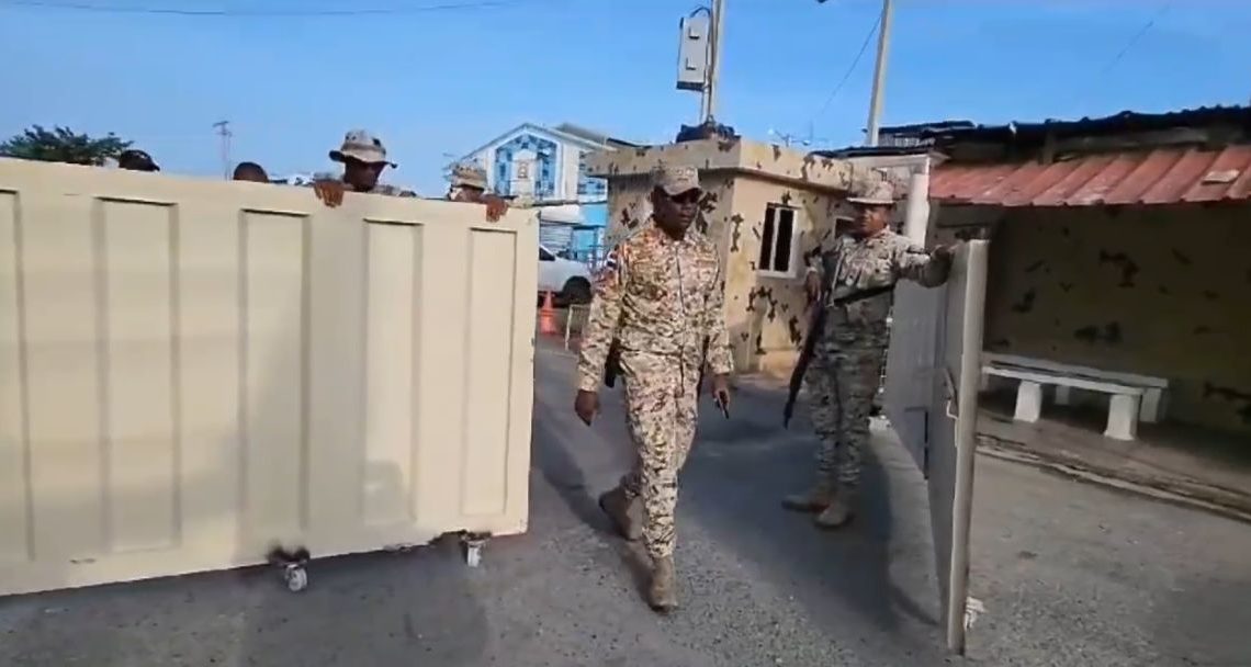 Zona fronteriza militarizada a espera de comerciantes haitianos en reapertura de mercado binacional
