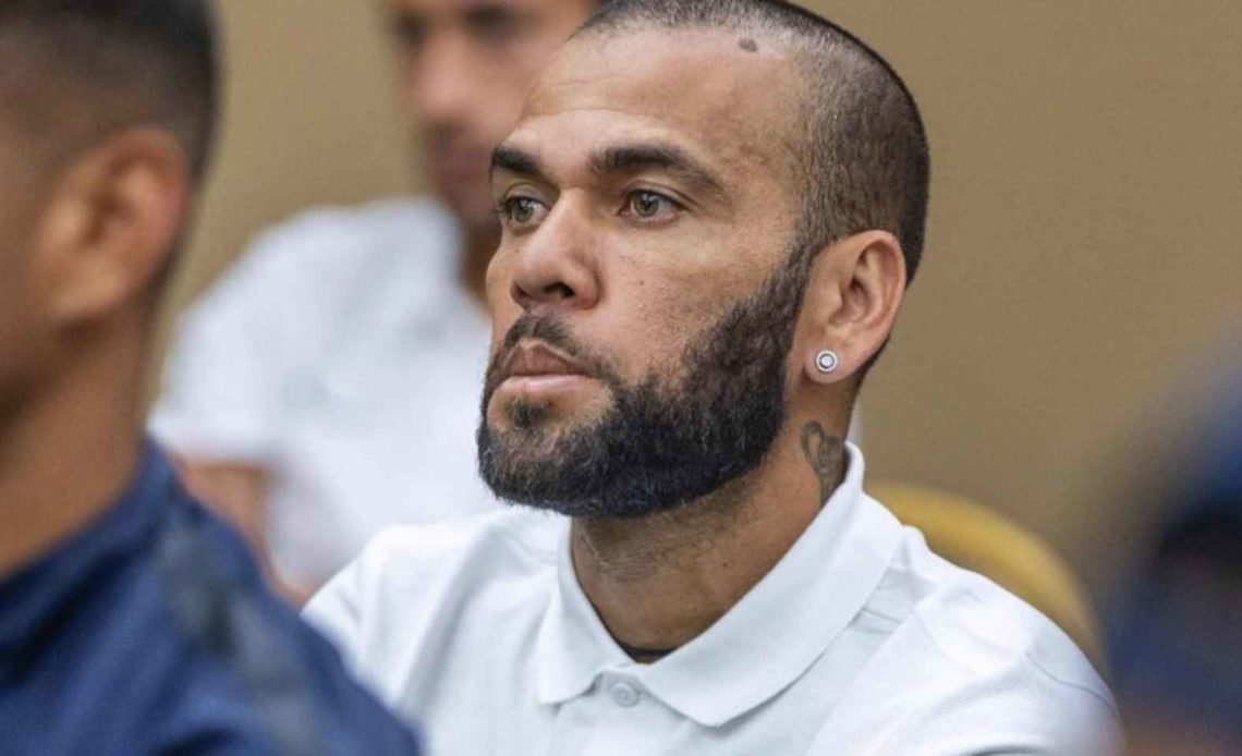 Por tercera vez audiencia de Barcelona deniega libertad a Dani Alves por riesgo de fuga