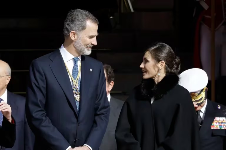 La Reina Letizia le habría sido infiel al Rey Felipe VI con su ex cuñado -  N Digital